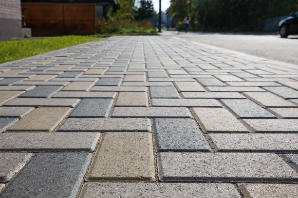 Best Driveway Paving Contractor  in Nevada, MO